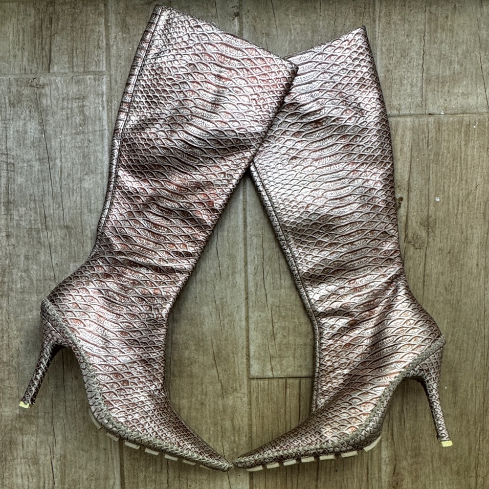 Paloma Barcelo silver bronze snake skin pattern heel boot stiletto 7.5 womens